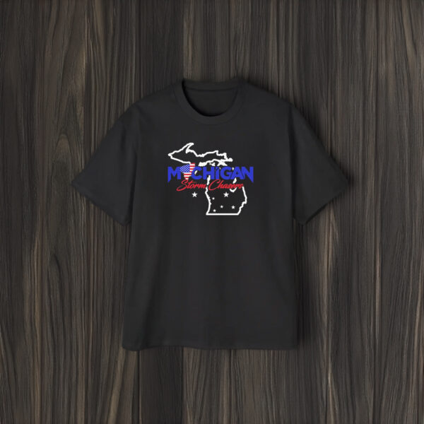 Michigan Storm Chasers Map And America Flag T-Shirt1