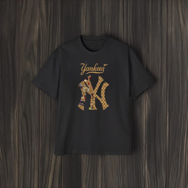 Mlb Anime One Piece Yankees T-Shirt - Image 4