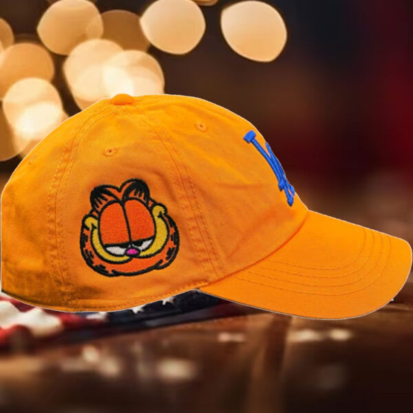 LA Lasagna Hats